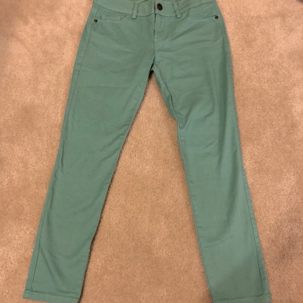 Size 4 Lauren Conrad green skinny jean